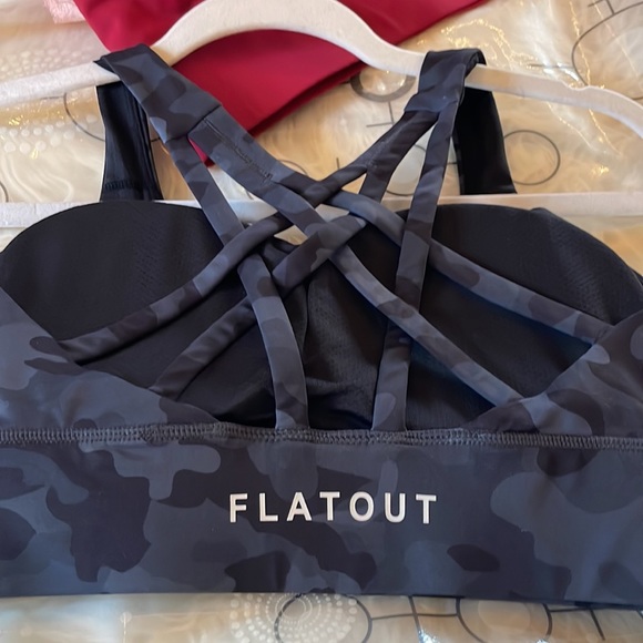 Supportive Fitness Workout Running Gym Crop Tank Top made by Flat Out size XS - Picture 2 of 5